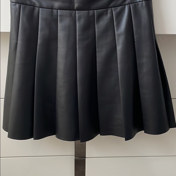 Zara / Aritzia/ - Picture 12 of 16